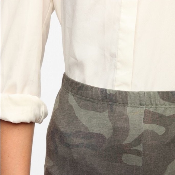 BDG Khaki Green Camouflage Leggings - Picture 5 of 11